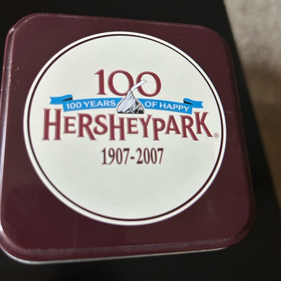 Hershey Kisses collectible rectangular tin 1907-2007 - Picture 9 of 9